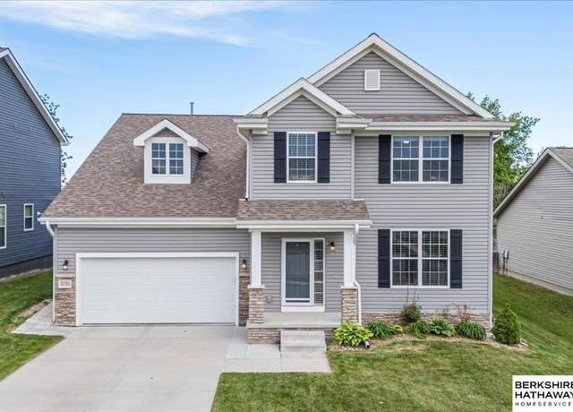 Property at 8230 Kilpatrick Pkwy, Bennington, NE 68007, 4 beds, 2.5 baths