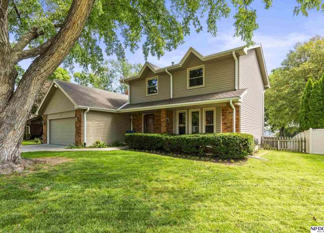 Property at 1623 S 170 St, Omaha, NE 68130, 3 beds, 3.5 baths