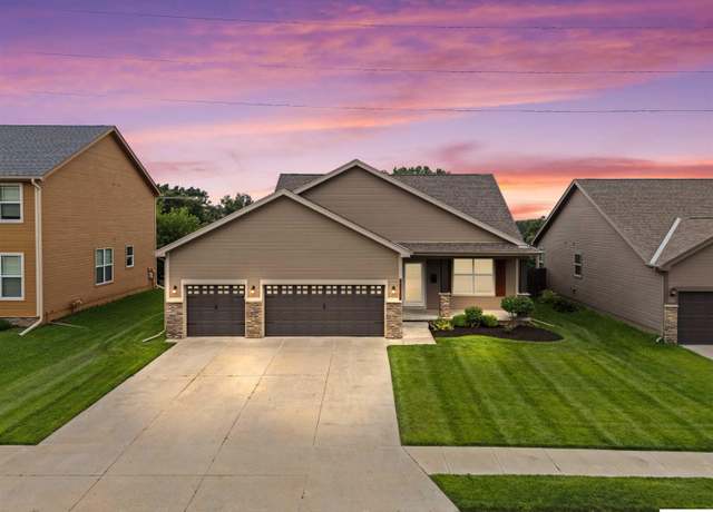 Property at 18715 Mason St, Elkhorn, NE 68022, 3 beds, 3 baths