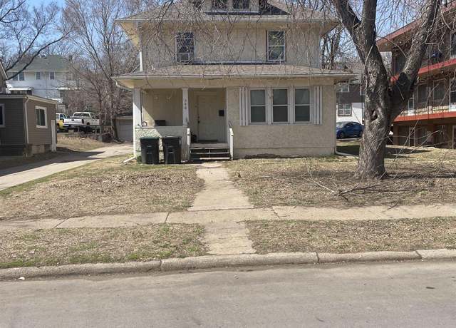 Property at 346 N 35th St, Omaha, NE 68131, 4 beds, 3 baths
