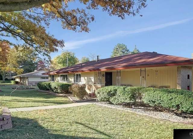 Property at 1401 S 58 St, Lincoln, NE 68506, 2 beds, 1.5 baths