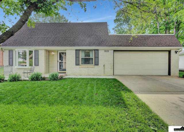 Property at 2000 N 76th St, Lincoln, NE 68505, 3 beds, 3 baths