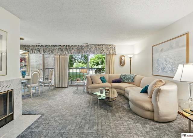 Property at 11937 Miracle Hills Dr #3, Omaha, NE 68154, 2 beds, 1 bath