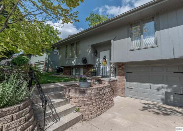 Property at 2105 S 164th Ave, Omaha, NE 68130, 4 beds, 2.5 baths