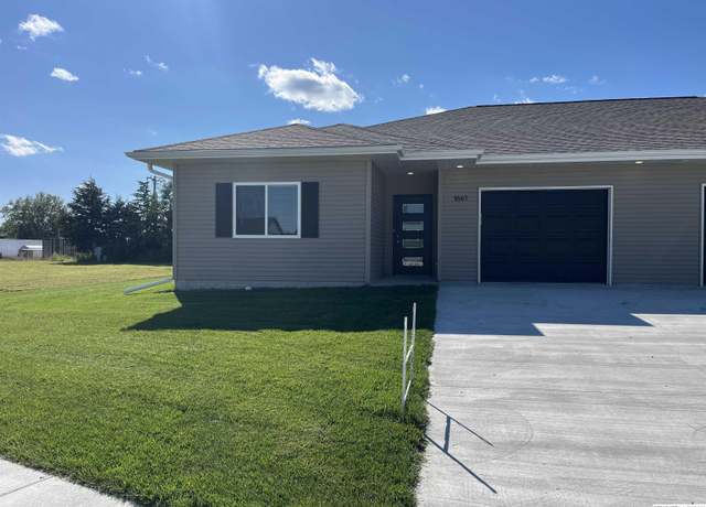 Property at 1661 Northland Dr, David City, NE 68632, 2 beds, 2 baths