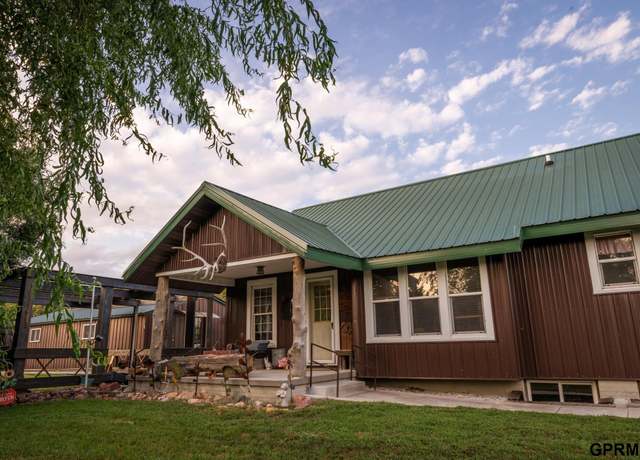 Property at 72394 611 Ave, Crab Orchard, NE 68332, 4 beds, 2.5 baths