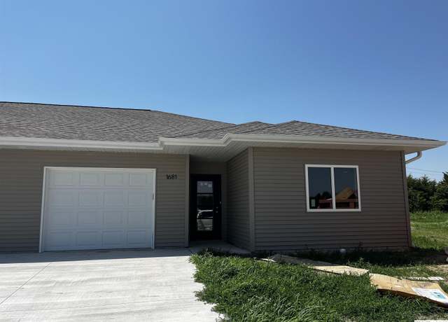 Property at 1681 Northland Dr, David City, NE 68632, 2 beds, 2 baths