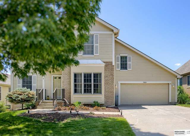 Property at 9604 S 27 St, Bellevue, NE 68147, 4 beds, 2.5 baths