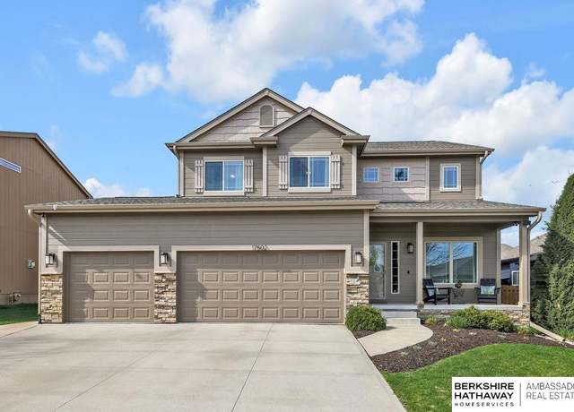 Property at 17502 Grand Ave, Omaha, NE 68116, 4 beds, 3 baths