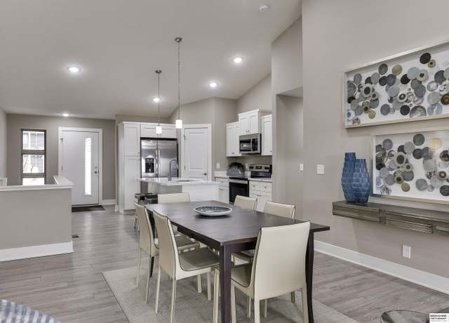 Property at 17111 Hawthorne Ave, Omaha, NE 68118, 2 beds, 2 baths