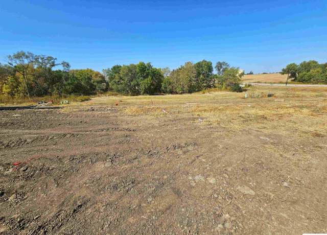 Property at 9355 S 86th St, Lincoln, NE 68526