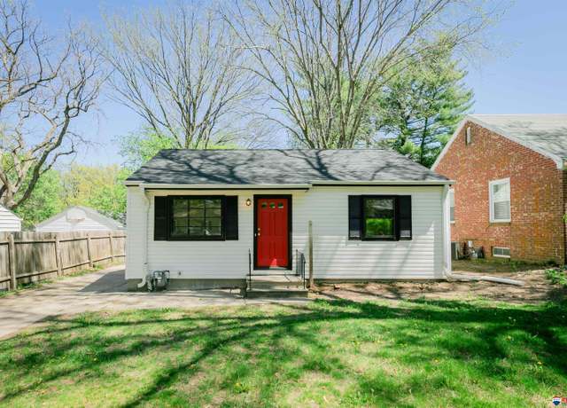 Property at 3018 S 42nd St, Lincoln, NE 68506, 3 beds, 1 bath