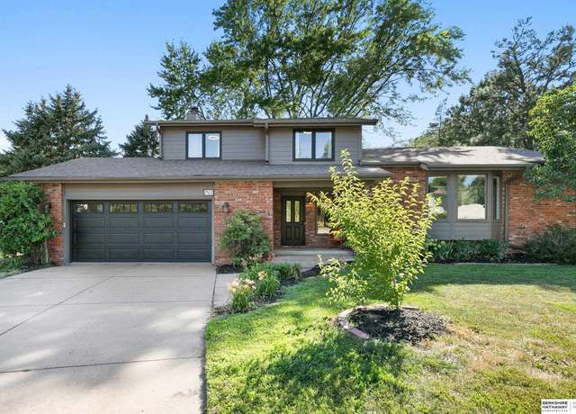 Property at 7501 Otoe Pl, Lincoln, NE 68506, 4 beds, 3.5 baths