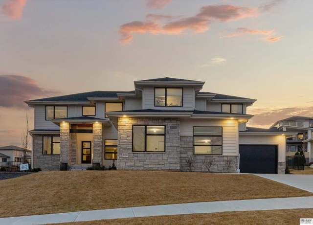Property at 3526 S 214th St, Omaha, NE 68022, 5 beds, 4.5 baths