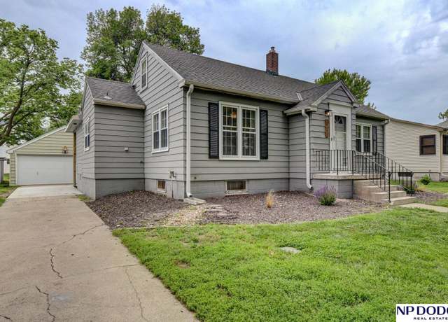 Property at 321 W 9 St, North Bend, NE 68649, 3 beds, 2 baths