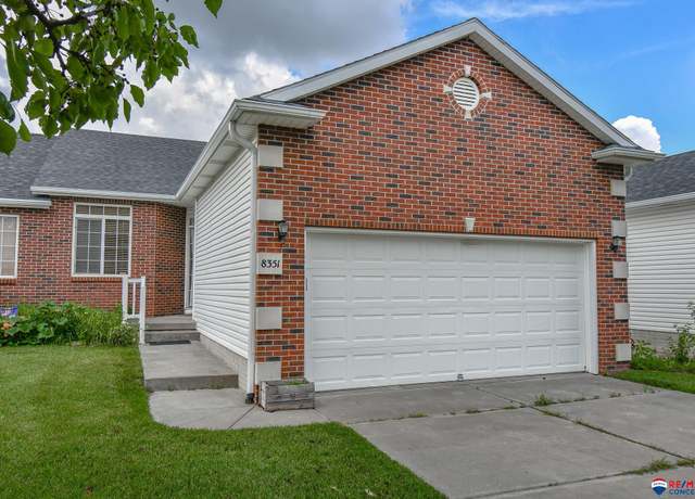 Property at 8351 S Tularosa Ct, Lincoln, NE 68516, 3 beds, 2.5 baths