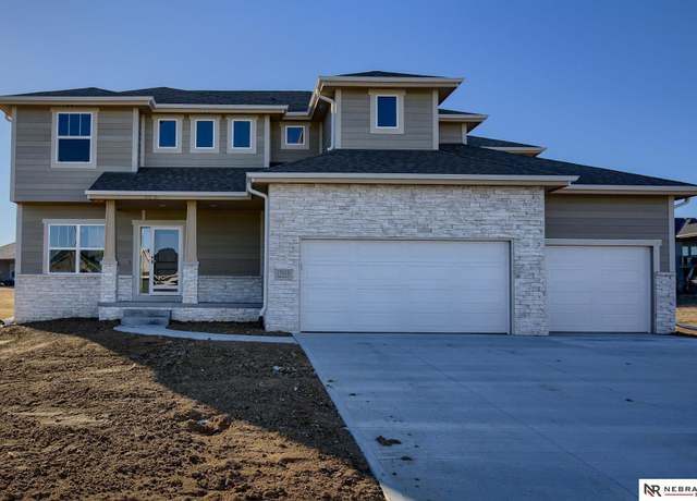 Property at 11016 N 172 St, Bennington, NE 68007, 5 beds, 2.5 baths