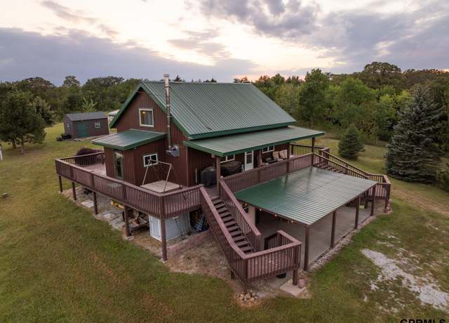 Property at 72392 611 Ave, Crab Orchard, NE 68332, 3 beds, 2 baths