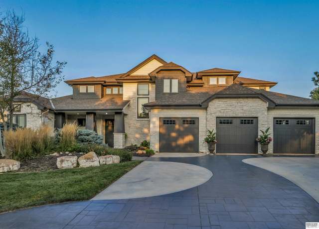 Property at 18901 Boyle Cir, Elkhorn, NE 68022, 6 beds, 4.5 baths