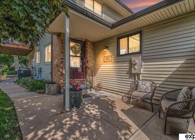 Property at 815 N 123 Plz Unit 8 C-B, Omaha, NE 68154, 2 beds, 1.5 baths