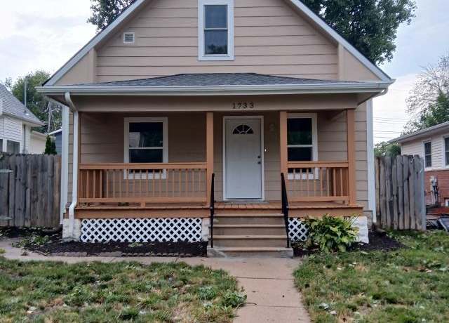 Property at 1733 N 31st St, Lincoln, NE 68503, 4 beds, 2.5 baths