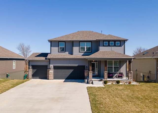 Property at 10211 Rosewater Pkwy, Bennington, NE 68007, 4 beds, 3.5 baths