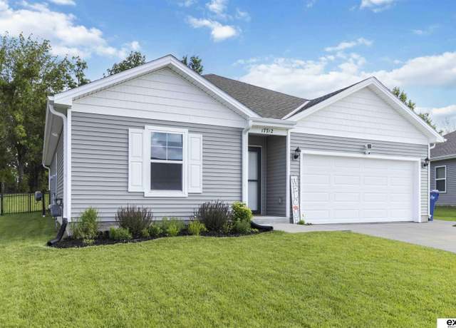 Property at 17712 Hampton Dr, Omaha, NE 68136, 4 beds, 2 baths