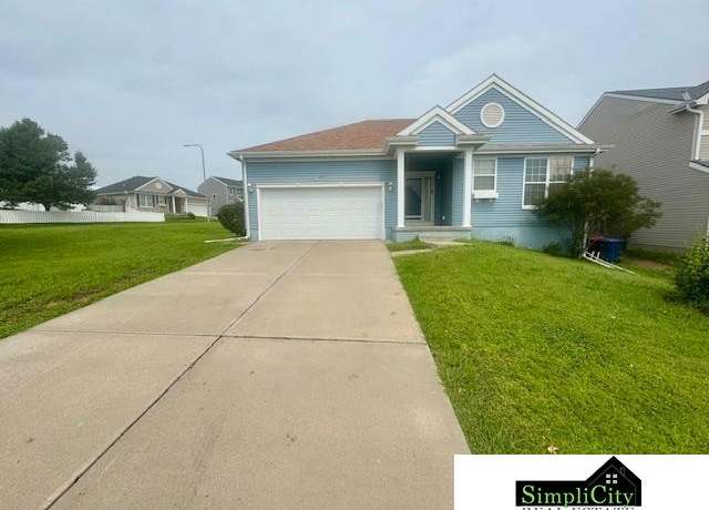 Property at 14860 Grebe St, Bennington, NE 68007, 4 beds, 3 baths