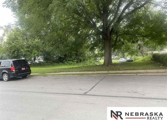 Property at 4510 N 40th St, Omaha, NE 68111