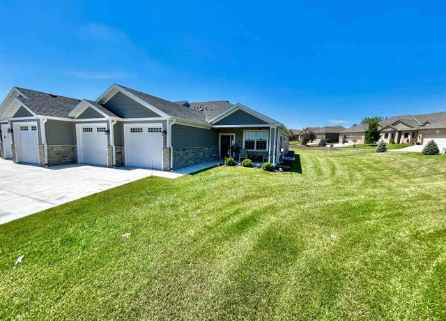Property at 2420 Sievers Pl, Lincoln, NE 68512, 3 beds, 2.5 baths