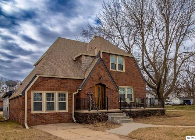 Property at 1465 Grant St, Blair, NE 68008, 4 beds, 2.5 baths