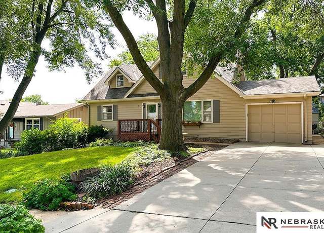 Property at 10015 Bedford Ave, Omaha, NE 68134, 4 beds, 2.5 baths