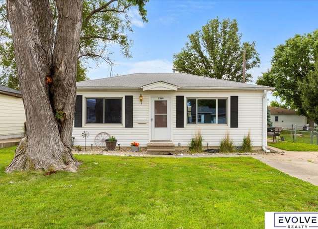 Property at 7309 Joseph Ave, La Vista, NE 68128, 2 beds, 1 bath