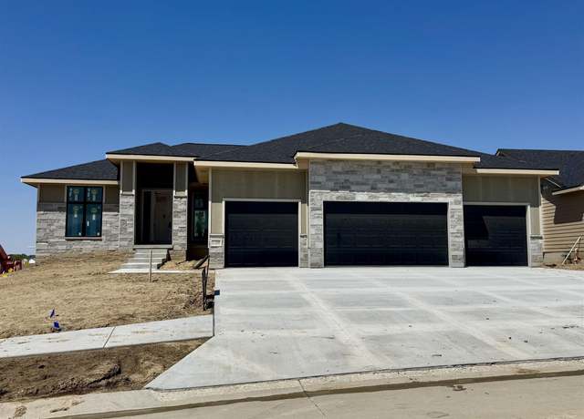 Property at 5708 N 198th St, Elkhorn, NE 68022, 6 beds, 3 baths