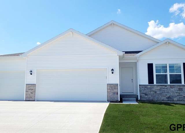 Property at 18364 Cary St, Gretna, NE 68136, 4 beds, 3 baths