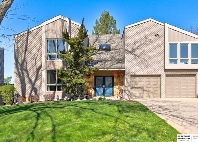Property at 11524 Spaulding St, Omaha, NE 68164, 4 beds, 3.5 baths
