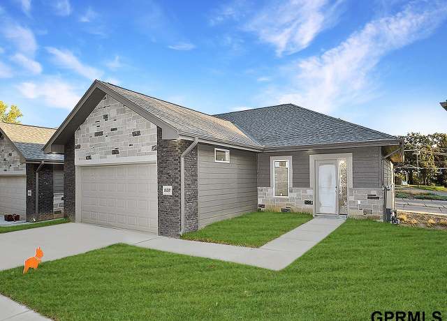 Property at 1607 Jefferson Ct, Bellevue, NE 68005, 4 beds, 2.5 baths