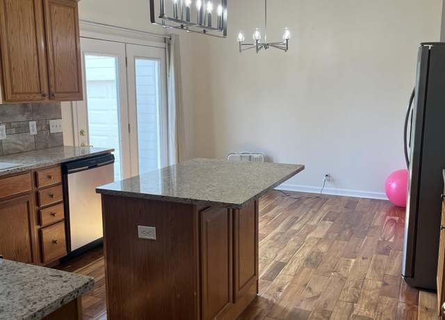 Property at 4411 S 168th Ave, Omaha, NE 68135, 4 beds, 3 baths