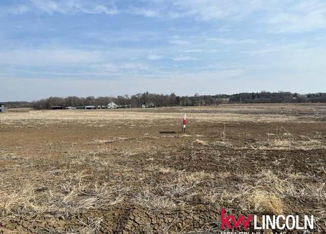 Property at 862 N 110th St, Lincoln, NE 68527