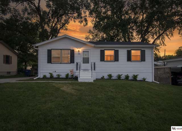 Property at 1306 Lincoln Rd, Bellevue, NE 68005, 3 beds, 1 bath