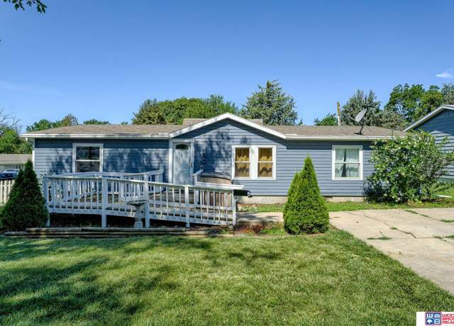 Property at 202 N 20th St, Ashland, NE 68003, 3 beds, 2 baths