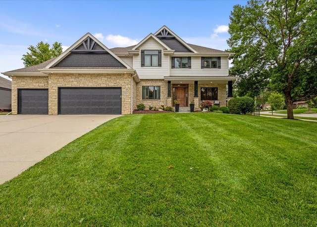 Property at 10222 Edna Ave, La Vista, NE 68128, 4 beds, 4.5 baths
