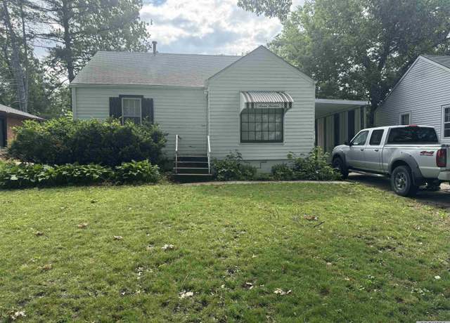 Property at 714 S 50 St, Lincoln, NE 68510, 2 beds, 1 bath