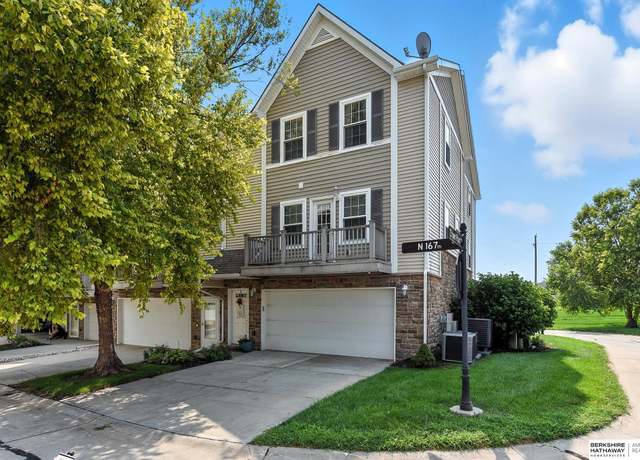 Property at 6040 N 167th Ct, Bennington, NE 68007, 2 beds, 2.5 baths