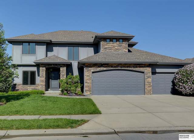 Property at 2702 N 179th St, Omaha, NE 68116, 4 beds, 2.5 baths