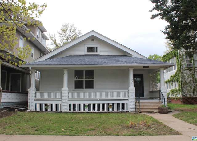 Property at 1811 F St, Lincoln, NE 68508, 2 beds, 1.5 baths