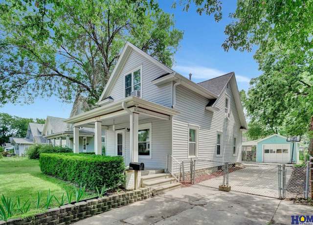 Property at 5319 Walker Ave, Lincoln, NE 68504, 3 beds, 1 bath