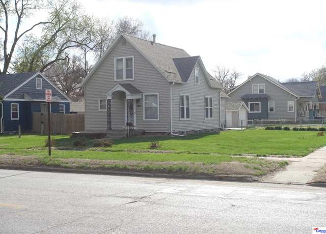 Property at 1837 N Broad St, Fremont, NE 68025, 3 beds, 1 bath