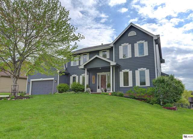 Property at 1507 S 179th Ave, Omaha, NE 68130, 5 beds, 3.5 baths