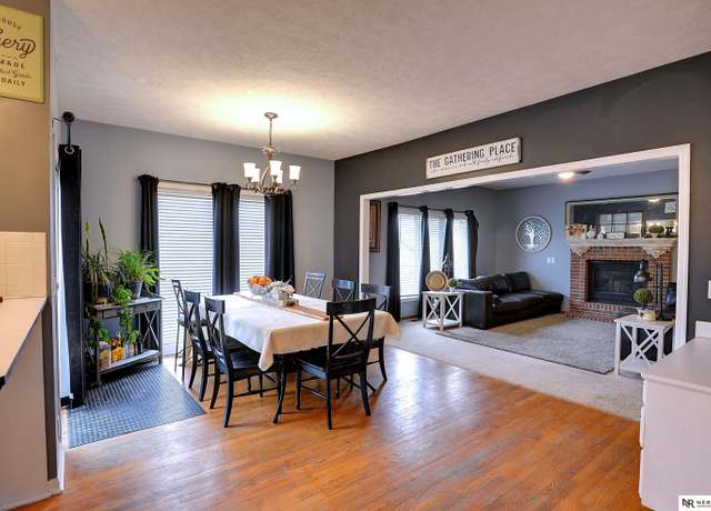 Property at 1507 S 179th Ave, Omaha, NE 68130, 5 beds, 3.5 baths
